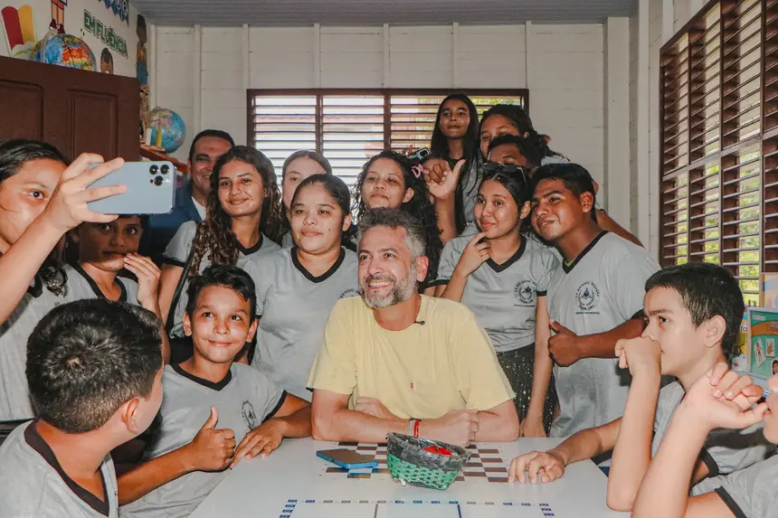  <div class='credito_fotos'>Foto: Dinho Rocha / Agência Grito    |   <a href='/midias/2025/originais/20251117092940-GF00016696-F00209700.webp' download><i class='fa-solid fa-download'></i> Download</a></div>