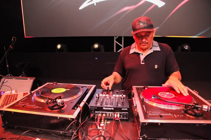  <div class='credito_fotos'>Foto: Gabriel Penha/Fundação Marabaixo   |   <a href='/midias/2025/originais/20251118161637-GF00016701-F00209887.webp' download><i class='fa-solid fa-download'></i> Download</a></div>