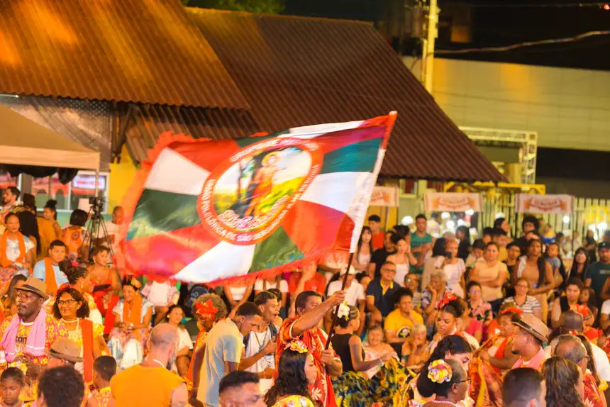 Grupos de batuque e marabaixo proporcionaram um espetáculo que encantou o público presente