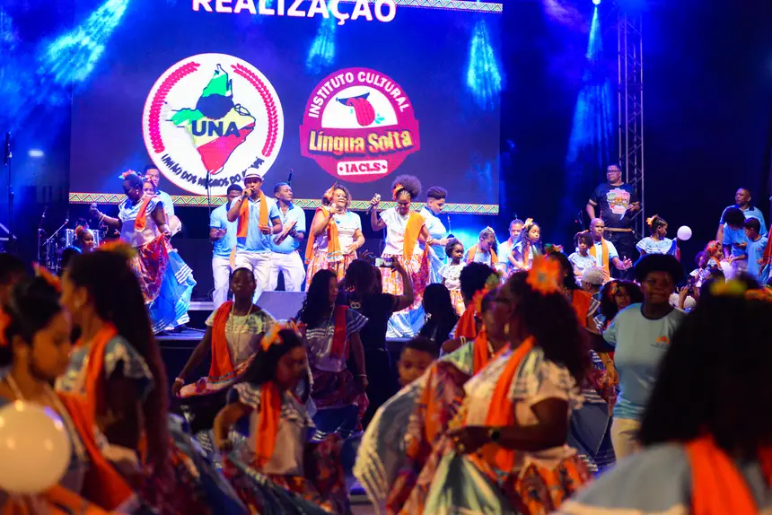 Grupos de batuque e marabaixo proporcionaram um espetáculo que encantou o público presente