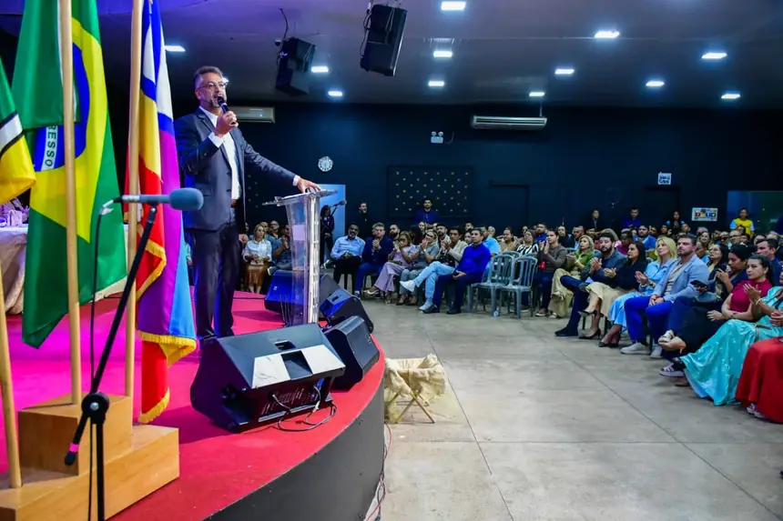  <div class='credito_fotos'>Foto: Max Renê/GEA   |   <a href='/midias/2025/originais/20251124093654-GF00016710-F00210106.webp' download><i class='fa-solid fa-download'></i> Download</a></div>