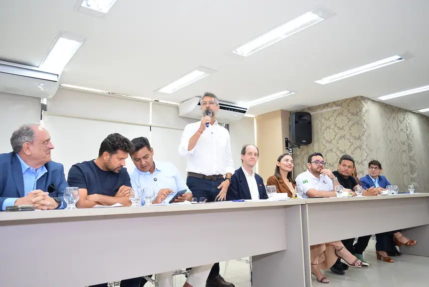  <div class='credito_fotos'>Foto: Maksuel Martins/GEA   |   <a href='/midias/2025/originais/20251124105203-GF00016717-F00210257.webp' download><i class='fa-solid fa-download'></i> Download</a></div>