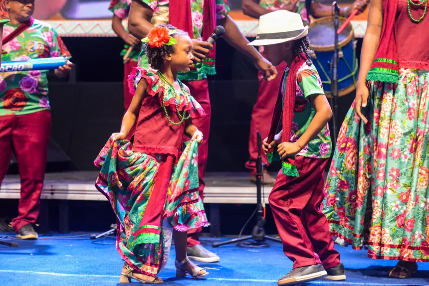  <div class='credito_fotos'>Foto: Gabriel Penha/Fundação Marabaixo   |   <a href='/midias/2025/originais/20251124140646-GF00016722-F00210482.webp' download><i class='fa-solid fa-download'></i> Download</a></div>