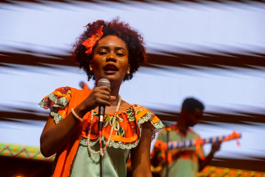  <div class='credito_fotos'>Foto: Gabriel Penha/Fundação Marabaixo   |   <a href='/midias/2025/originais/20251124140721-GF00016722-F00210509.webp' download><i class='fa-solid fa-download'></i> Download</a></div>