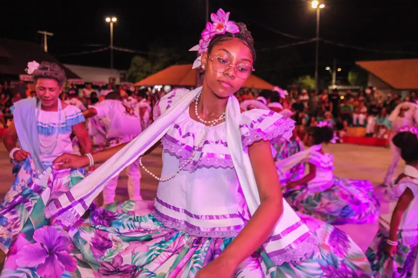  <div class='credito_fotos'>Foto: Gabriel Penha/Fundação Marabaixo   |   <a href='/midias/2025/originais/20251124140818-GF00016722-F00210553.webp' download><i class='fa-solid fa-download'></i> Download</a></div>