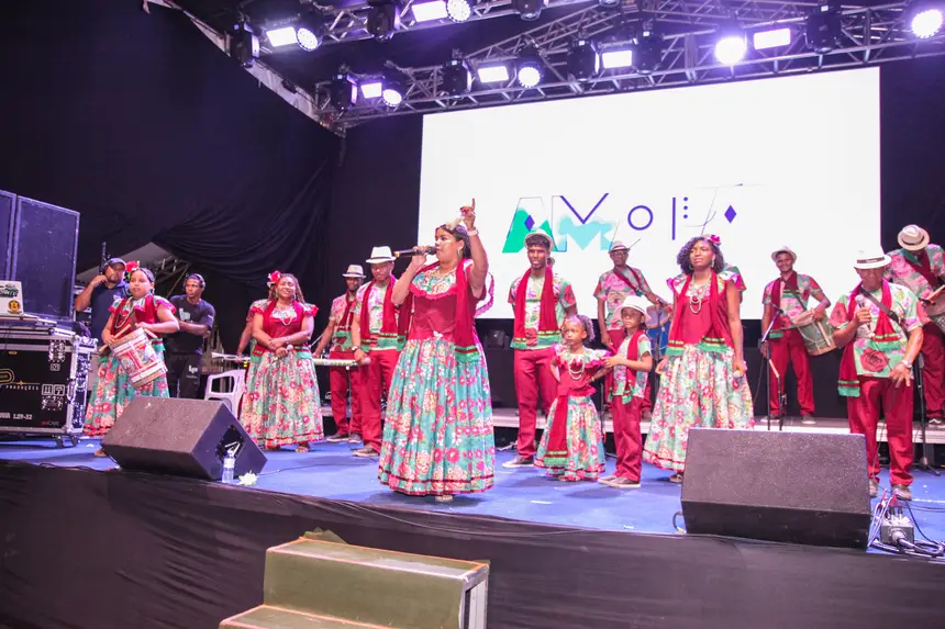  <div class='credito_fotos'>Foto: Gabriel Penha/Fundação Marabaixo   |   <a href='/midias/2025/originais/20251124140911-GF00016722-F00210593.webp' download><i class='fa-solid fa-download'></i> Download</a></div>