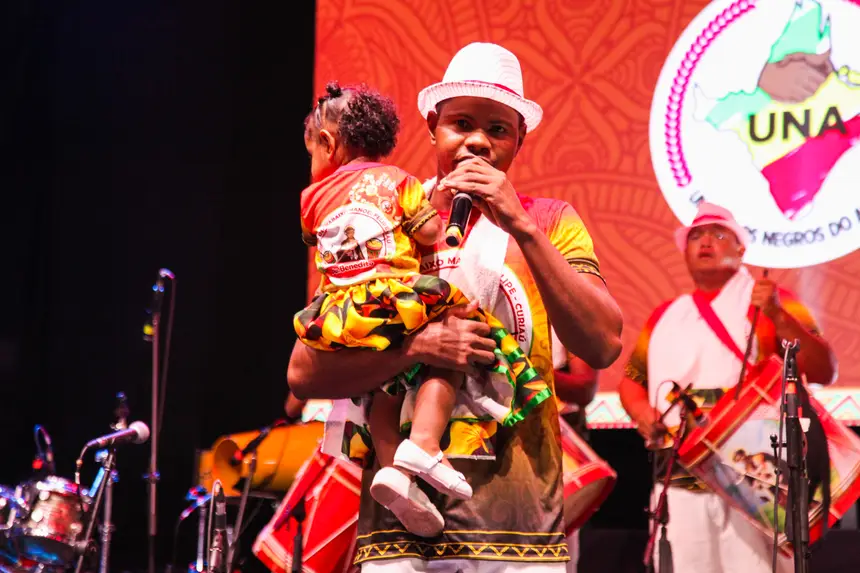  <div class='credito_fotos'>Foto: Gabriel Penha/Fundação Marabaixo   |   <a href='/midias/2025/originais/20251126094632-GF00016724-F00210709.webp' download><i class='fa-solid fa-download'></i> Download</a></div>