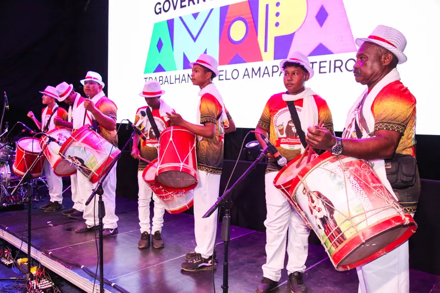  <div class='credito_fotos'>Foto: Gabriel Penha/Fundação Marabaixo   |   <a href='/midias/2025/originais/20251126094642-GF00016724-F00210717.webp' download><i class='fa-solid fa-download'></i> Download</a></div>