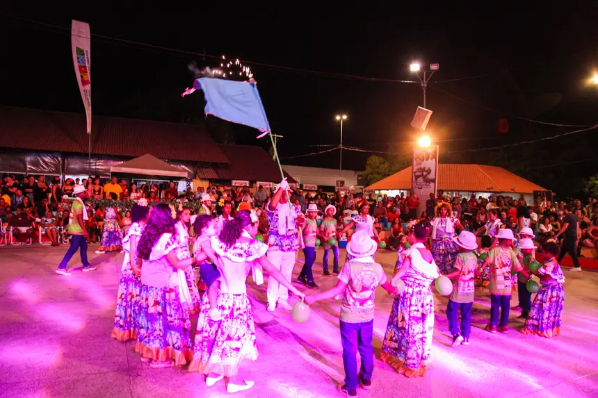  <div class='credito_fotos'>Foto: Gabriel Penha/Fundação Marabaixo   |   <a href='/midias/2025/originais/20251126094650-GF00016724-F00210723.webp' download><i class='fa-solid fa-download'></i> Download</a></div>