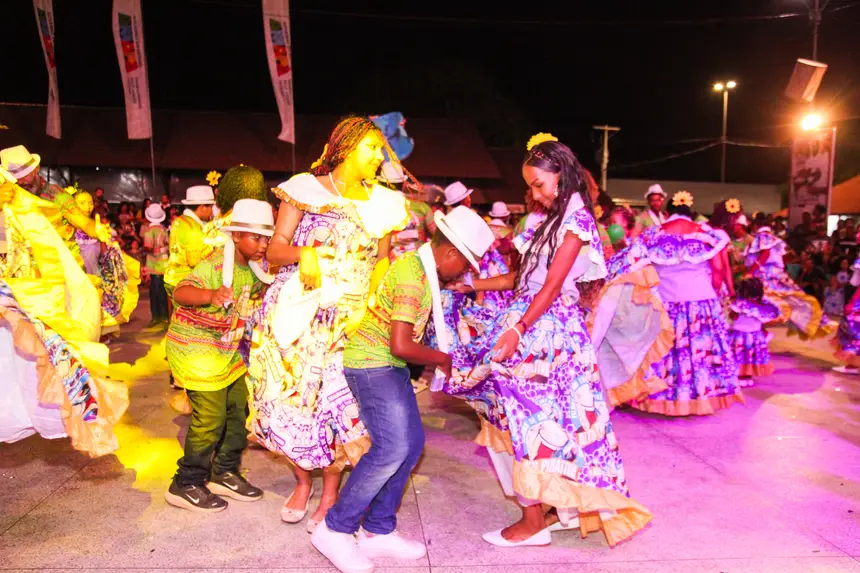  <div class='credito_fotos'>Foto: Gabriel Penha/Fundação Marabaixo   |   <a href='/midias/2025/originais/20251126094656-GF00016724-F00210728.webp' download><i class='fa-solid fa-download'></i> Download</a></div>