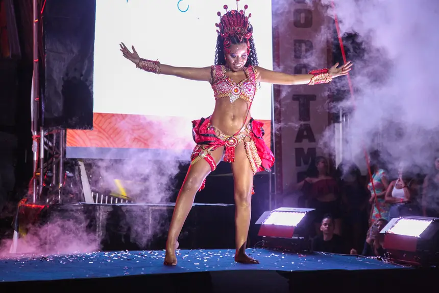  <div class='credito_fotos'>Foto: Gabriel Penha/Fundação Marabaixo   |   <a href='/midias/2025/originais/20251128150724-GF00016739-F00211242.webp' download><i class='fa-solid fa-download'></i> Download</a></div>