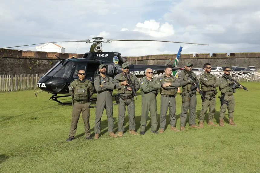 Agentes do Grupo Tático Aéreo da Sejusp