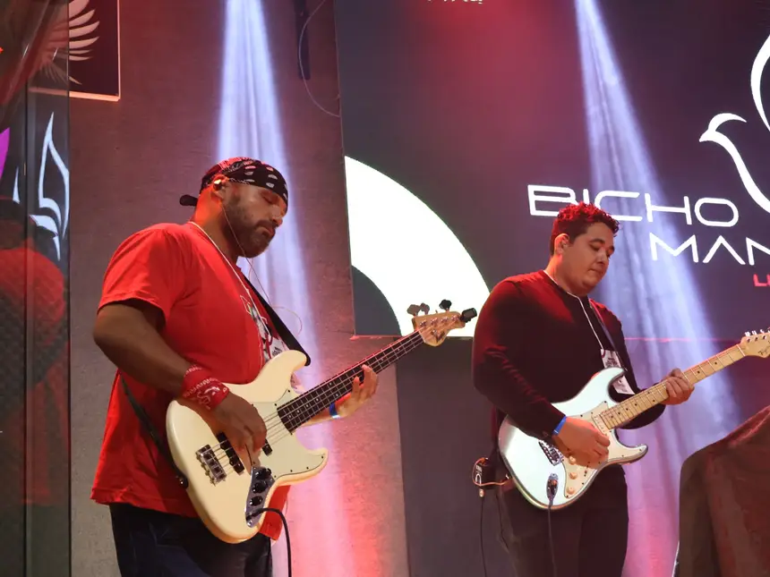 Um festival de músicas gospel com estilo de profissional, identificando talentos do interior amapaense