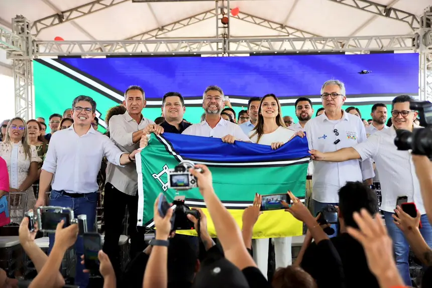  <div class='credito_fotos'>Foto: Vinicius Rodrigues - Agência Grito    |   <a href='/midias/2025/originais/20251205122958-GF00016754-F00211617.webp' download><i class='fa-solid fa-download'></i> Download</a></div>