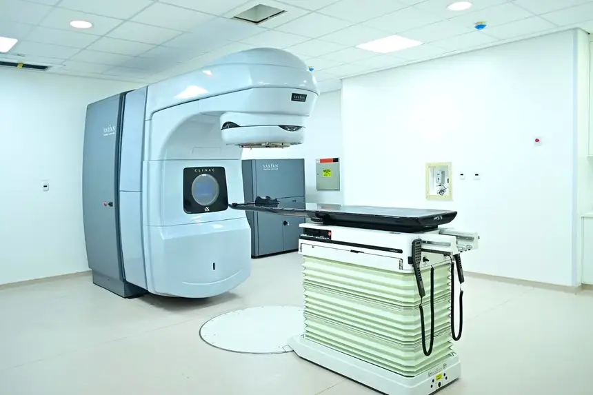 Foto: Gabriel Maciel/Sesa Novo acelerador linear do 1º Centro de Radioterapia do Amapá garante tratamente contra diversos tipos de câncer