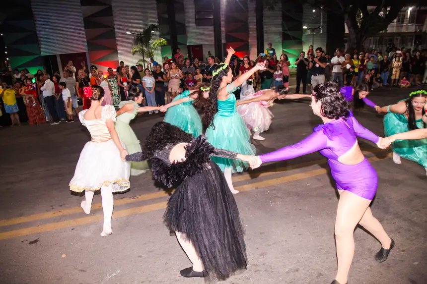  <div class='credito_fotos'>Foto: Gabriel Penha/Fundação Marabaixo   |   <a href='/midias/2025/originais/20251209093030-GF00016758-F00211764.webp' download><i class='fa-solid fa-download'></i> Download</a></div>