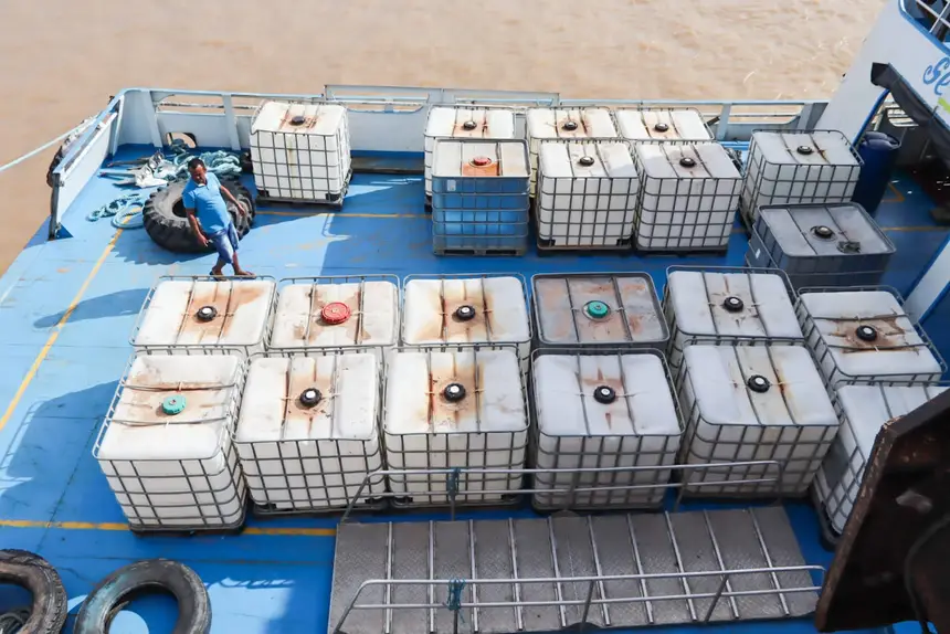 100 mil litros de água potável estão sendo encaminhadas para o Distrito do Bailique