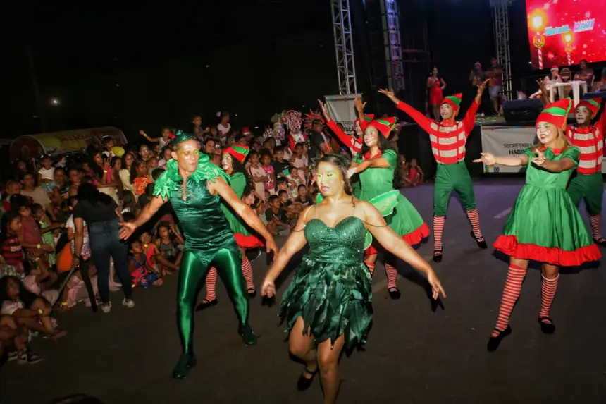 Peter Pan e sua equipe, um show para alegria do público 