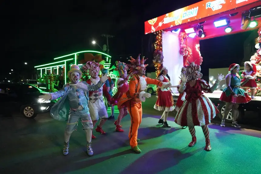 O Araxá foi o ponto de partida da passeata do Papai Noel