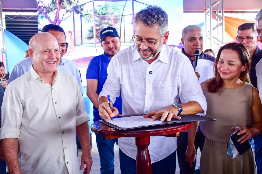 Governador Clécio Luís assinou ordem de serviço que marca início da reconstrução da escola Everaldo Vasconcelos, em Santana