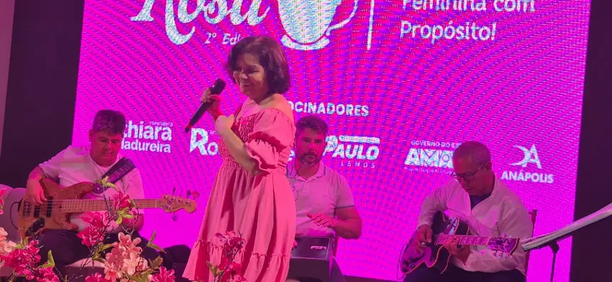 A fotógrafa e cantora Nani Rodrigues