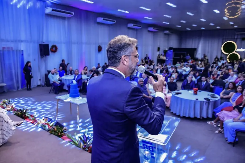  <div class='credito_fotos'>Foto: Max Renê/GEA &nbsp;&nbsp;|&nbsp;&nbsp; <a href='/midias/2025/originais/20251226121907-GF00016764-F00211991.webp' download><i class='fa-solid fa-download'></i> Download</a></div>