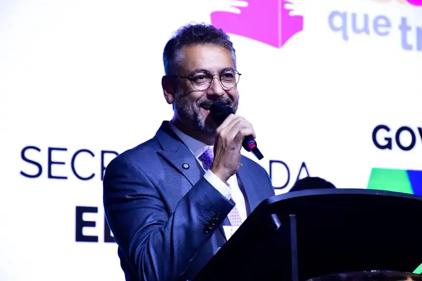  <div class='credito_fotos'>Foto: Max Renê/GEA &nbsp;&nbsp;|&nbsp;&nbsp; <a href='/midias/2025/originais/20251226123435-GF00016767-F00212105.webp' download><i class='fa-solid fa-download'></i> Download</a></div>