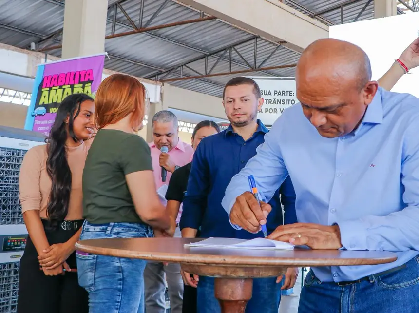  <div class='credito_fotos'>Foto: Ruan Alves / GEA &nbsp;&nbsp;|&nbsp;&nbsp; <a href='/midias/2025/originais/20251226130248-GF00016771-F00212218.webp' download><i class='fa-solid fa-download'></i> Download</a></div>