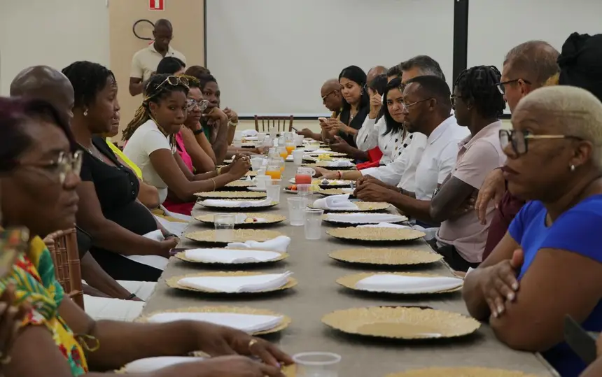  <div class='credito_fotos'>Foto: Ruan Alves / GEA &nbsp;&nbsp;|&nbsp;&nbsp; <a href='/midias/2025/originais/20251226131017-GF00016772-F00212239.webp' download><i class='fa-solid fa-download'></i> Download</a></div>