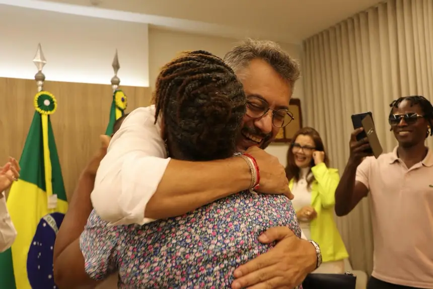  <div class='credito_fotos'>Foto: Ruan Alves / GEA &nbsp;&nbsp;|&nbsp;&nbsp; <a href='/midias/2025/originais/20251226131022-GF00016772-F00212243.webp' download><i class='fa-solid fa-download'></i> Download</a></div>