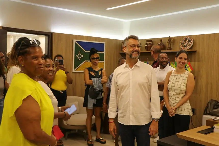  <div class='credito_fotos'>Foto: Ruan Alves / GEA &nbsp;&nbsp;|&nbsp;&nbsp; <a href='/midias/2025/originais/20251226131026-GF00016772-F00212247.webp' download><i class='fa-solid fa-download'></i> Download</a></div>