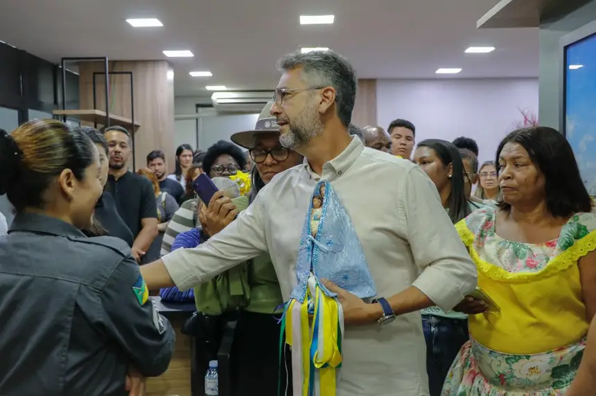  <div class='credito_fotos'>Foto: Ruan Alves / GEA &nbsp;&nbsp;|&nbsp;&nbsp; <a href='/midias/2025/originais/20251226132336-GF00016773-F00212269.webp' download><i class='fa-solid fa-download'></i> Download</a></div>