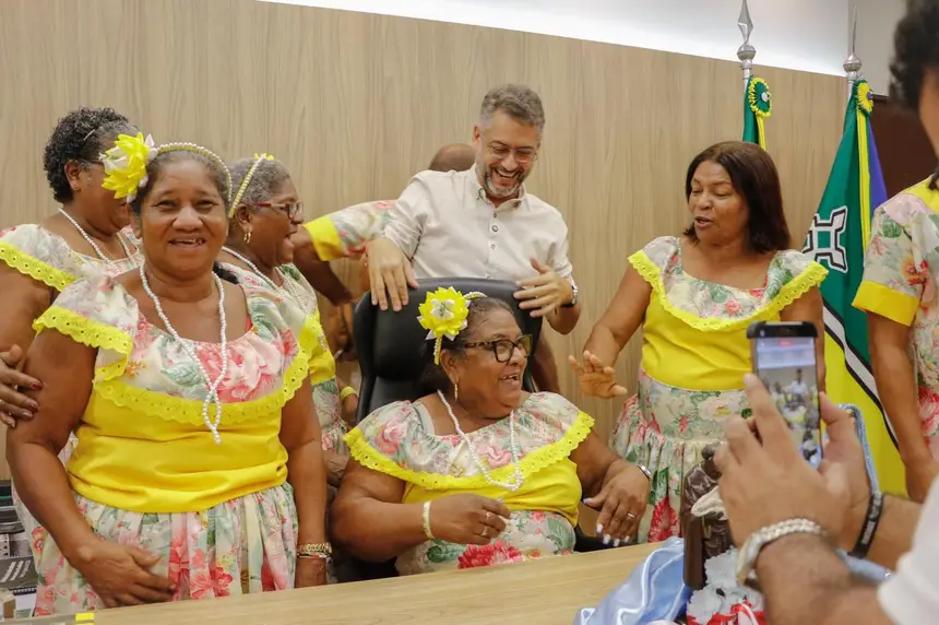  <div class='credito_fotos'>Foto: Ruan Alves / GEA &nbsp;&nbsp;|&nbsp;&nbsp; <a href='/midias/2025/originais/20251226132409-GF00016773-F00212299.webp' download><i class='fa-solid fa-download'></i> Download</a></div>