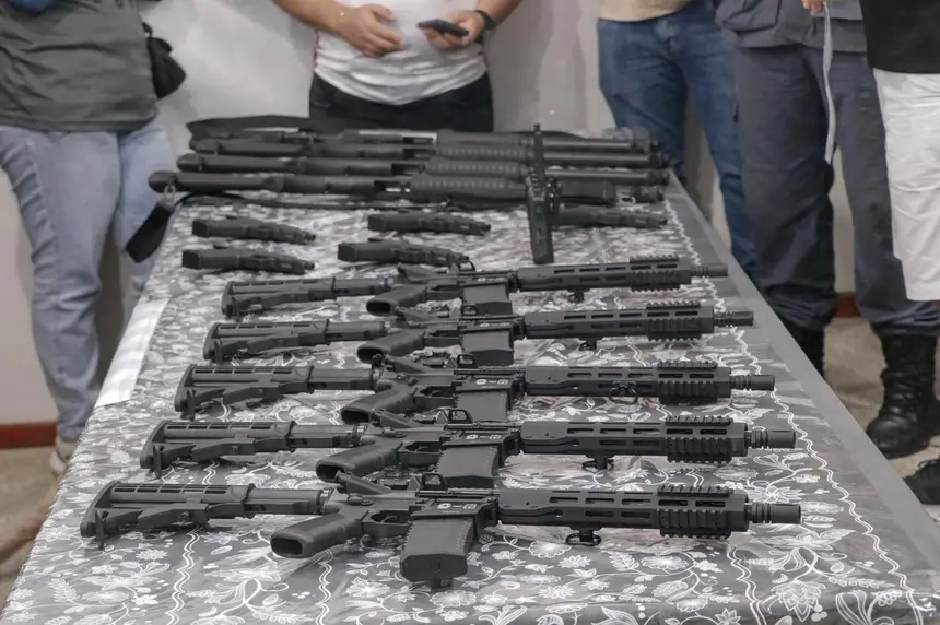  <div class='credito_fotos'>Foto: Ruan Alves / GEA &nbsp;&nbsp;|&nbsp;&nbsp; <a href='/midias/2025/originais/20251226133331-GF00016774-F00212305.webp' download><i class='fa-solid fa-download'></i> Download</a></div>