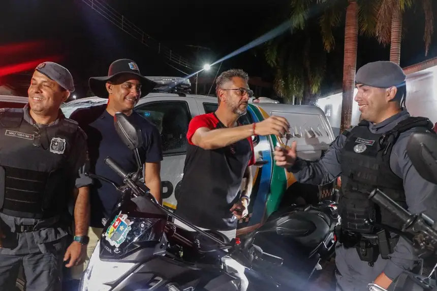  <div class='credito_fotos'>Foto: Ruan Alves / GEA &nbsp;&nbsp;|&nbsp;&nbsp; <a href='/midias/2025/originais/20251226133335-GF00016774-F00212309.webp' download><i class='fa-solid fa-download'></i> Download</a></div>