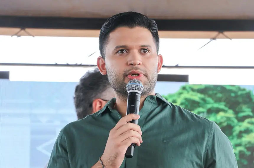  <div class='credito_fotos'>Foto: Ruan Alves / GEA &nbsp;&nbsp;|&nbsp;&nbsp; <a href='/midias/2025/originais/20251226134816-GF00016776-F00212343.webp' download><i class='fa-solid fa-download'></i> Download</a></div>