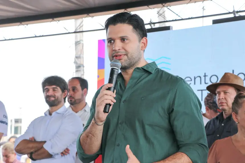  <div class='credito_fotos'>Foto: Ruan Alves / GEA &nbsp;&nbsp;|&nbsp;&nbsp; <a href='/midias/2025/originais/20251226134819-GF00016776-F00212346.webp' download><i class='fa-solid fa-download'></i> Download</a></div>