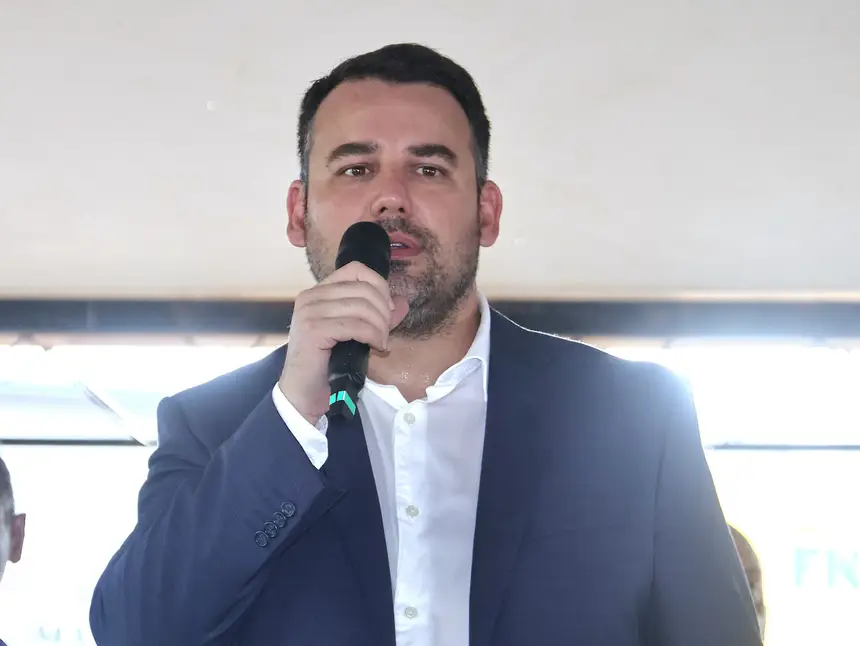  <div class='credito_fotos'>Foto: Jorge Júnior/GEA &nbsp;&nbsp;|&nbsp;&nbsp; <a href='/midias/2025/originais/20251226145916-GF00016780-F00212480.webp' download><i class='fa-solid fa-download'></i> Download</a></div>