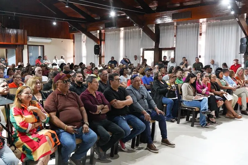  <div class='credito_fotos'>Foto: Lidiane Lima/GEA &nbsp;&nbsp;|&nbsp;&nbsp; <a href='/midias/2025/originais/20251226170532-GF00016802-F00213049.webp' download><i class='fa-solid fa-download'></i> Download</a></div>