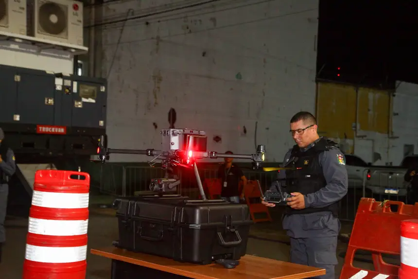  <div class='credito_fotos'>Foto: Ladson Mira / Secom Gea &nbsp;&nbsp;|&nbsp;&nbsp; <a href='/midias/2025/originais/20251227215039-GF00016810-F00213221.webp' download><i class='fa-solid fa-download'></i> Download</a></div>