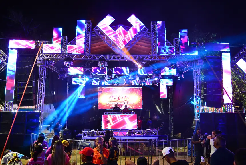  <div class='credito_fotos'>Foto: Maksuel Martins/GEA &nbsp;&nbsp;|&nbsp;&nbsp; <a href='/midias/2025/originais/20251227230442-GF00016811-F00213234.webp' download><i class='fa-solid fa-download'></i> Download</a></div>