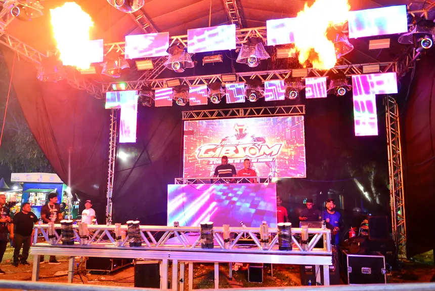  <div class='credito_fotos'>Foto: Maksuel Martins/GEA &nbsp;&nbsp;|&nbsp;&nbsp; <a href='/midias/2025/originais/20251227230446-GF00016811-F00213237.webp' download><i class='fa-solid fa-download'></i> Download</a></div>