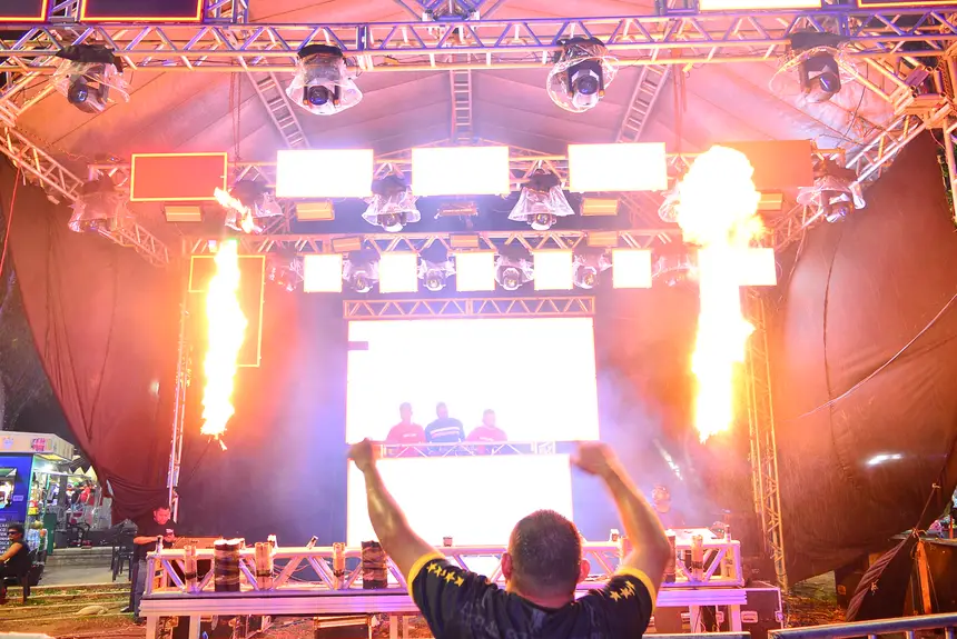  <div class='credito_fotos'>Foto: Maksuel Martins/GEA &nbsp;&nbsp;|&nbsp;&nbsp; <a href='/midias/2025/originais/20251227230451-GF00016811-F00213240.webp' download><i class='fa-solid fa-download'></i> Download</a></div>