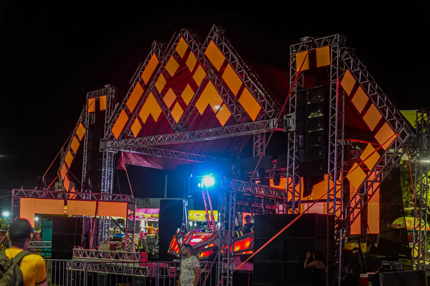  <div class='credito_fotos'>Foto: Gabriel Penha/Fundação Marabaixo &nbsp;&nbsp;|&nbsp;&nbsp; <a href='/midias/2025/originais/20251227231845-GF00016810-F00213258.webp' download><i class='fa-solid fa-download'></i> Download</a></div>