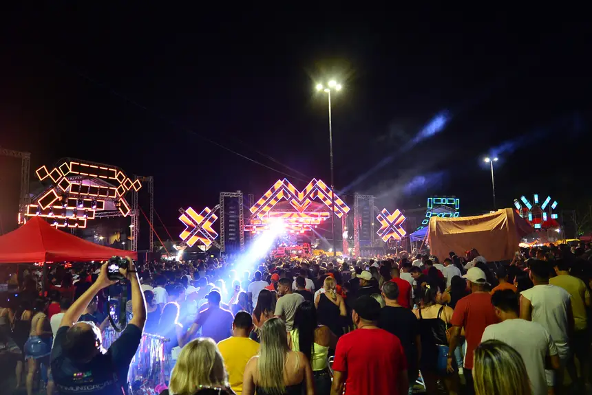  <div class='credito_fotos'>Foto: Maksuel Martins/GEA &nbsp;&nbsp;|&nbsp;&nbsp; <a href='/midias/2025/originais/20251228004046-GF00016812-F00213312.webp' download><i class='fa-solid fa-download'></i> Download</a></div>