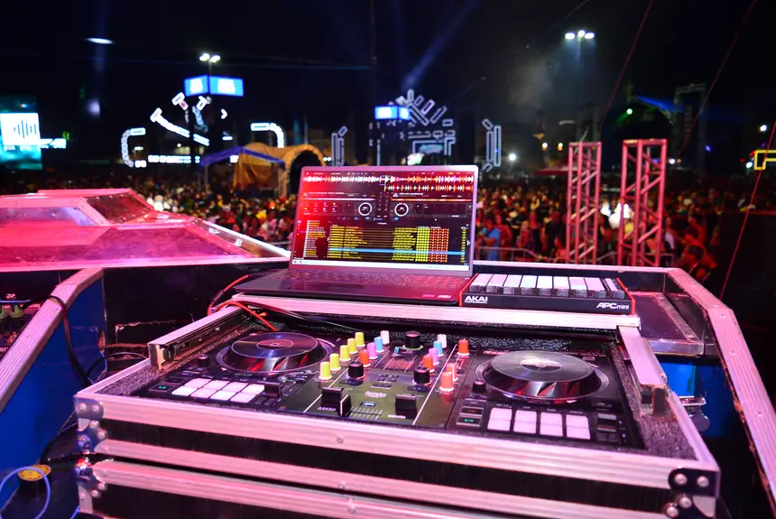  <div class='credito_fotos'>Foto: Maksuel Martins/GEA &nbsp;&nbsp;|&nbsp;&nbsp; <a href='/midias/2025/originais/20251228004104-GF00016812-F00213324.webp' download><i class='fa-solid fa-download'></i> Download</a></div>