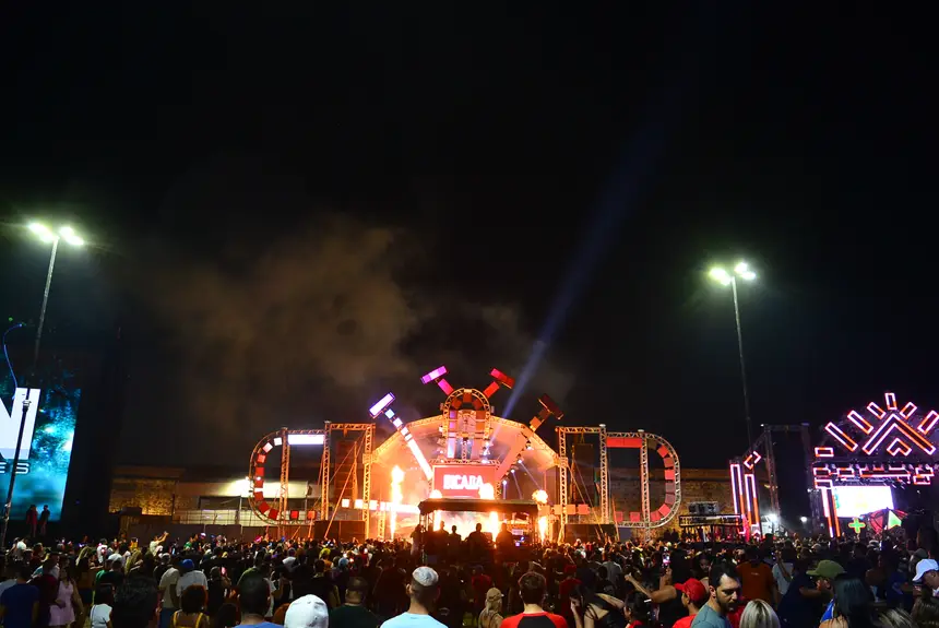  <div class='credito_fotos'>Foto: Maksuel Martins/GEA &nbsp;&nbsp;|&nbsp;&nbsp; <a href='/midias/2025/originais/20251228031039-GF00016817-F00213430.webp' download><i class='fa-solid fa-download'></i> Download</a></div>