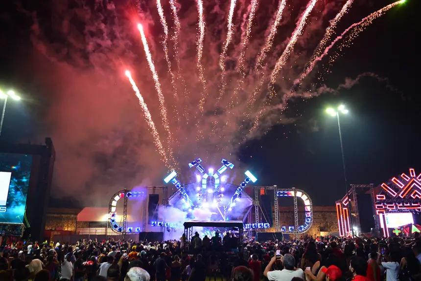  <div class='credito_fotos'>Foto: Maksuel Martins/GEA &nbsp;&nbsp;|&nbsp;&nbsp; <a href='/midias/2025/originais/20251228031101-GF00016817-F00213445.webp' download><i class='fa-solid fa-download'></i> Download</a></div>