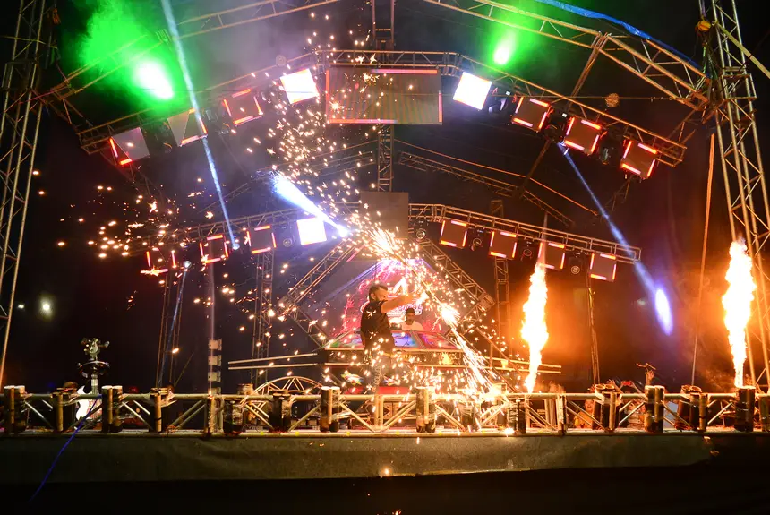  <div class='credito_fotos'>Foto: Maksuel Martins/GEA &nbsp;&nbsp;|&nbsp;&nbsp; <a href='/midias/2025/originais/20251228041827-GF00016819-F00213526.webp' download><i class='fa-solid fa-download'></i> Download</a></div>