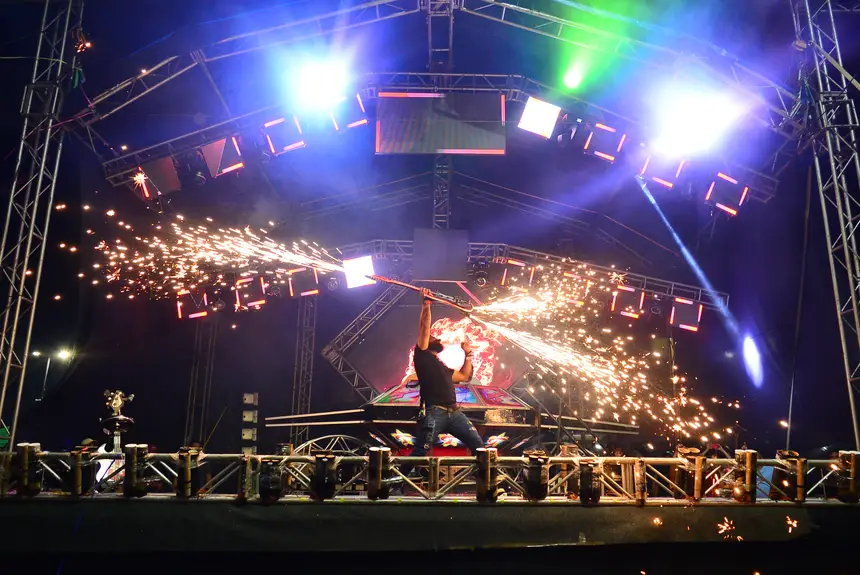  <div class='credito_fotos'>Foto: Maksuel Martins/GEA &nbsp;&nbsp;|&nbsp;&nbsp; <a href='/midias/2025/originais/20251228041832-GF00016819-F00213529.webp' download><i class='fa-solid fa-download'></i> Download</a></div>